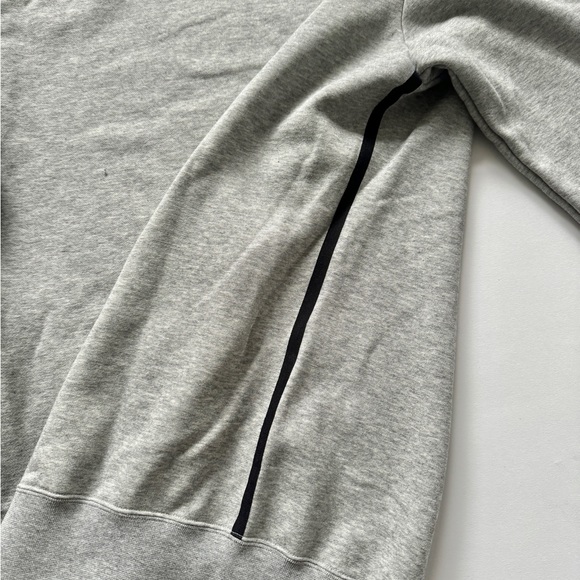 Nike Cutout Grey Crew Sweatshirt - Picture 10 of 12
